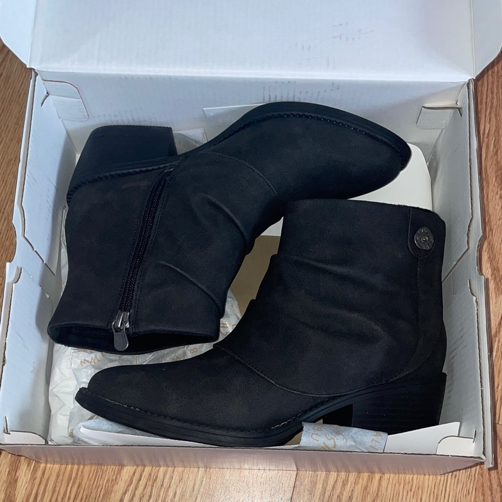 Elegant Black Ankle Booties